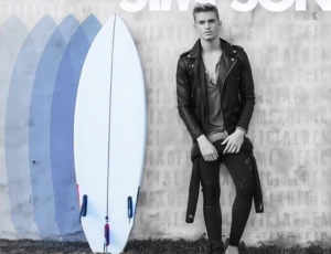 Cody Simpson – Surfboard (District 78 Remix)